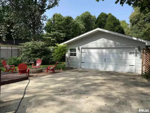 1821 Noble Ave, Springfield, IL 62704 photo 4