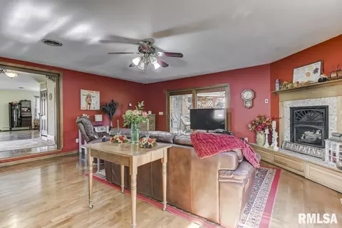 5 Greencastle Cir, Springfield, IL 62712 photo 17