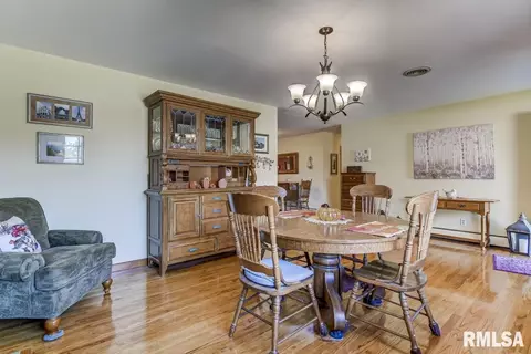 5 Greencastle Cir, Springfield, IL 62712 photo 12