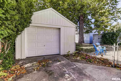 2243 S College St, Springfield, IL 62704 photo 29