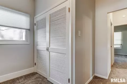 2521 Holmes Ave, Springfield, IL 62704 photo 6