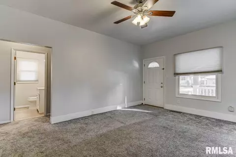 2521 Holmes Ave, Springfield, IL 62704 photo 3