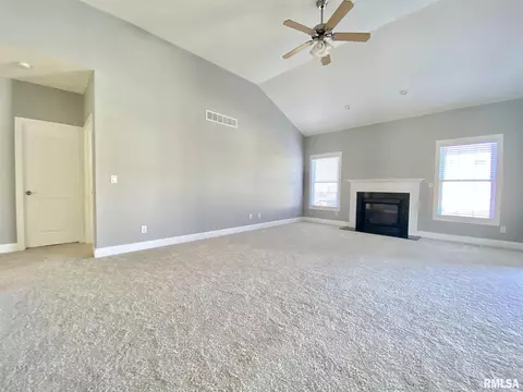 7405 Torrington Way, Springfield, IL 62711 photo 2