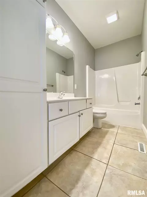 7405 Torrington Way, Springfield, IL 62711 photo 16