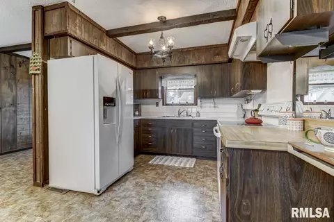324 E Garrett St, Springfield, IL 62703 photo 7