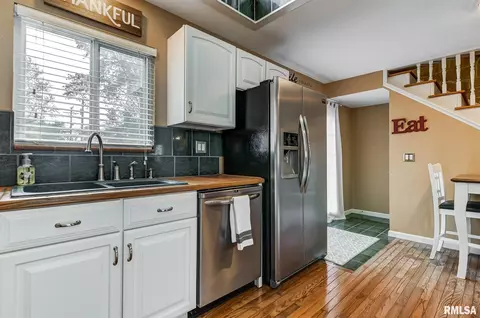 416 Kern St, Springfield, IL 62703 photo 7