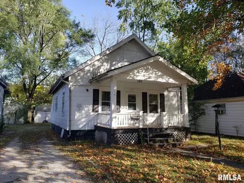 1828 S 14th St, Springfield, IL 62703 photo 1