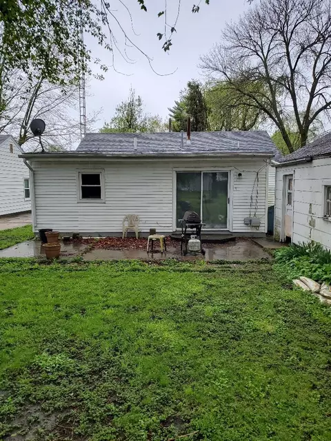 3040 S 2nd St, Springfield, IL 62703 photo 3
