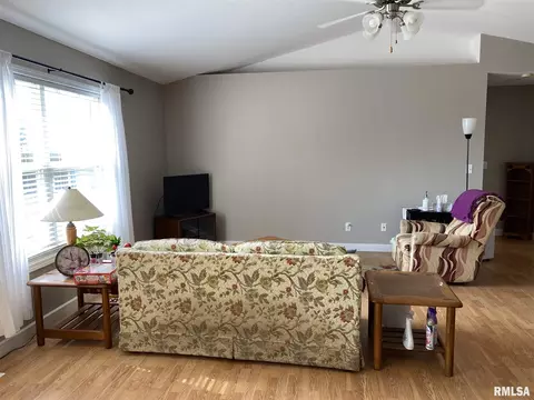 2812 Walter Rd, Springfield, IL 62703 photo 8