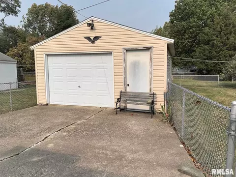 1745 Griffiths Ave, Springfield, IL 62702 photo 15