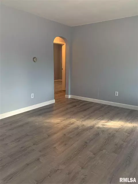 1745 Griffiths Ave, Springfield, IL 62702 photo 5