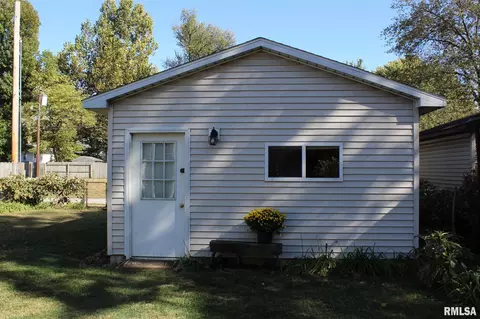 2024 S Walnut St, Springfield, IL 62704 photo 6