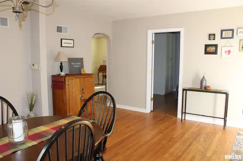 2024 S Walnut St, Springfield, IL 62704 photo 14