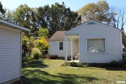 2024 S Walnut St, Springfield, IL 62704 photo 3