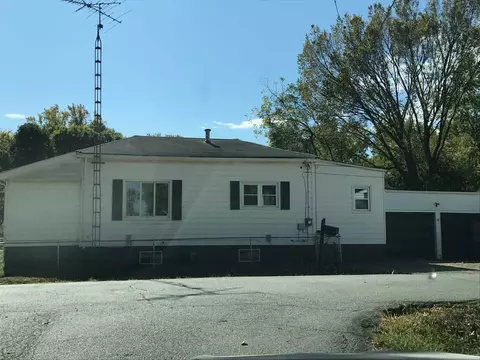 3001 S 12th St, Springfield, IL 62703 photo 2