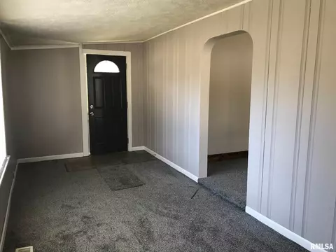 3001 S 12th St, Springfield, IL 62703 photo 7