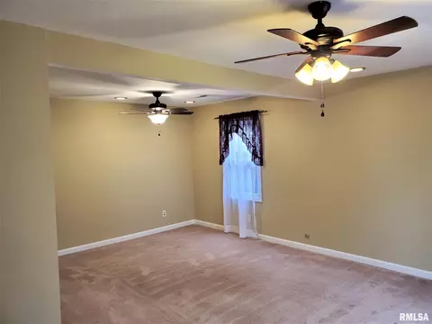 1917 N 20th St, Springfield, IL 62702 photo 5