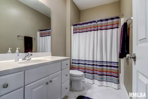 3400 Embassy Dr, Springfield, IL 62711 photo 33