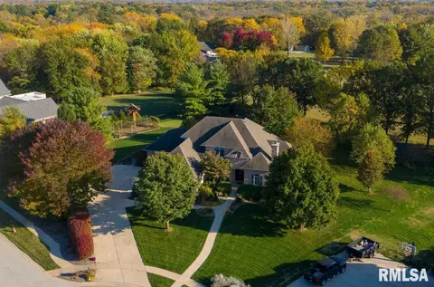 3400 Embassy Dr, Springfield, IL 62711 photo 2