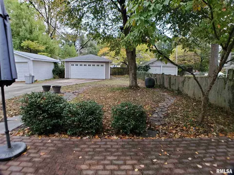 1608 Noble Ave, Springfield, IL 62704 photo 4