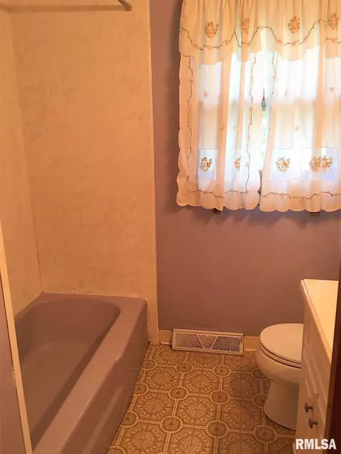 2405 Dunwich Dr, Springfield, IL 62702 photo 12