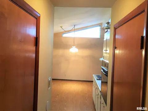 2405 Dunwich Dr, Springfield, IL 62702 photo 10