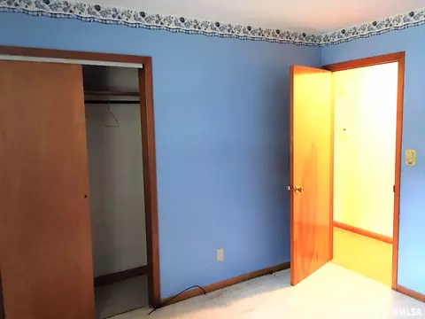 2405 Dunwich Dr, Springfield, IL 62702 photo 16