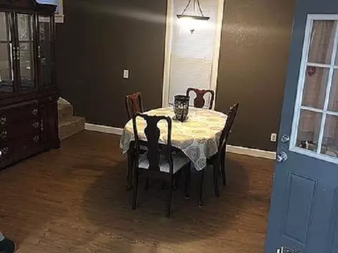 1033 N 2nd St, Springfield, IL 62702 photo 6