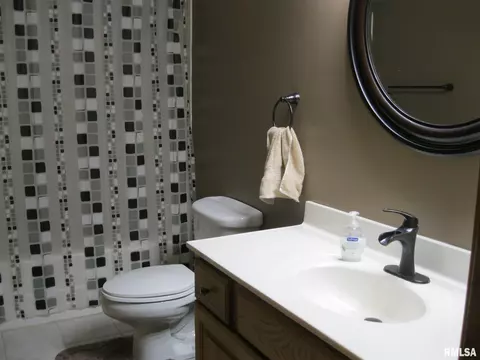 14 Spring Rd, Riverton, IL 62561 photo 30