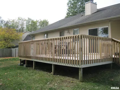14 Spring Rd, Riverton, IL 62561 photo 5