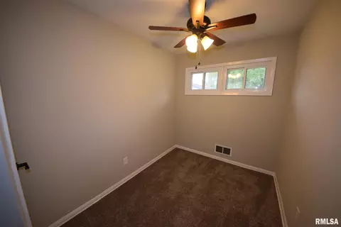 22 Rosaria Rd, Springfield, IL 62702 photo 10