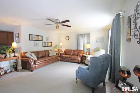 1408 N 7th St, Springfield, IL 62702 photo 3