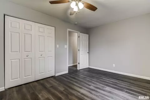 1615 Fairfield Dr, Springfield, IL 62702 photo 17