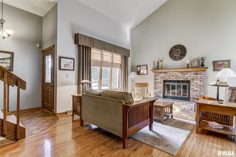 1808 S Cog Mill Ct, Springfield, IL 62704 photo 6