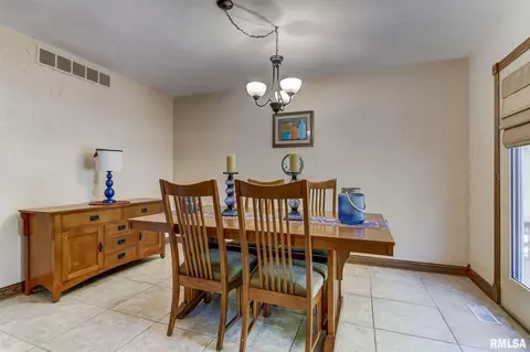 1808 S Cog Mill Ct, Springfield, IL 62704 photo 11