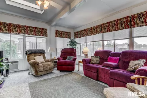 2524 Columbus Cir, Springfield, IL 62703 photo 14