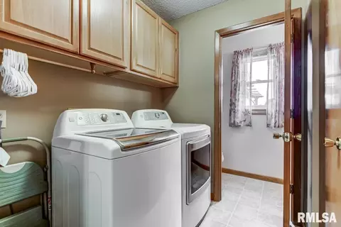 2524 Columbus Cir, Springfield, IL 62703 photo 29
