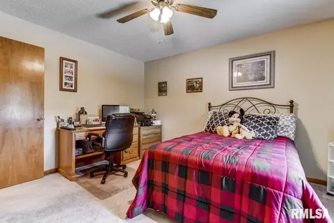 2524 Columbus Cir, Springfield, IL 62703 photo 22