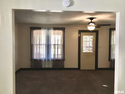 1503 N 9th St, Springfield, IL 62702 photo 6