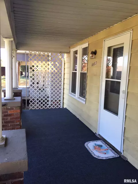 1503 N 9th St, Springfield, IL 62702 photo 5