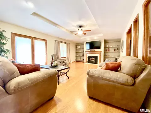 1408 E Hoechester Rd, Springfield, IL 62712 photo 3