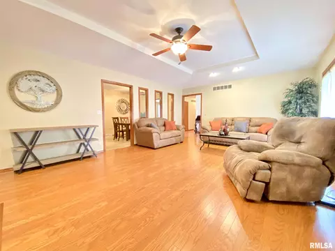 1408 E Hoechester Rd, Springfield, IL 62712 photo 6