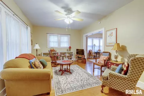 1500 W Cook St, Springfield, IL 62704 photo 2