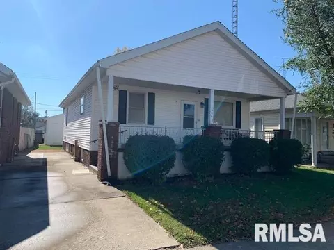 1604 E Keys Ave, Springfield, IL 62702 photo 2