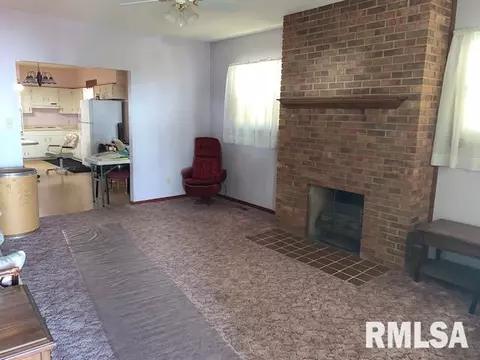 1604 E Keys Ave, Springfield, IL 62702 photo 5