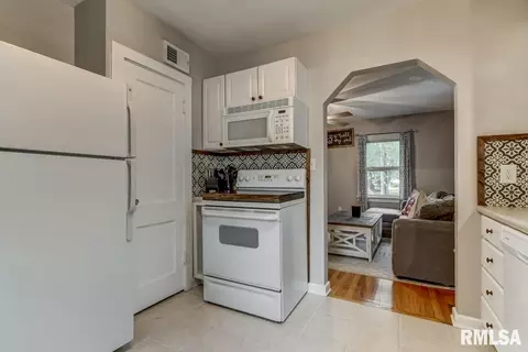 1908 S Lincoln Ave, Springfield, IL 62704 photo 14