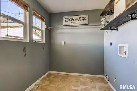 127 W Elliott Ave, Springfield, IL 62702 photo 34