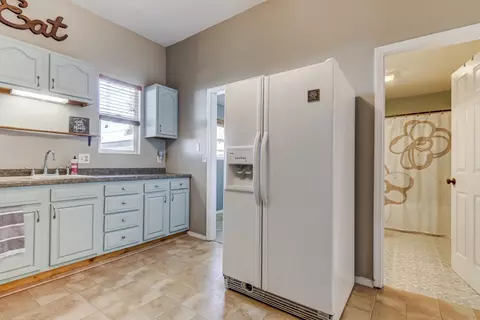 127 W Elliott Ave, Springfield, IL 62702 photo 8