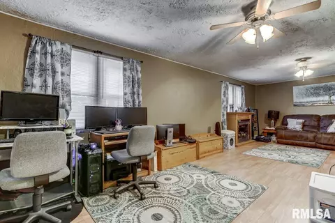 2216 Montgomery Ln, Springfield, IL 62703 photo 13