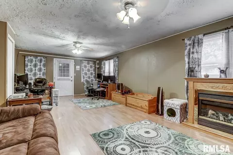2216 Montgomery Ln, Springfield, IL 62703 photo 9